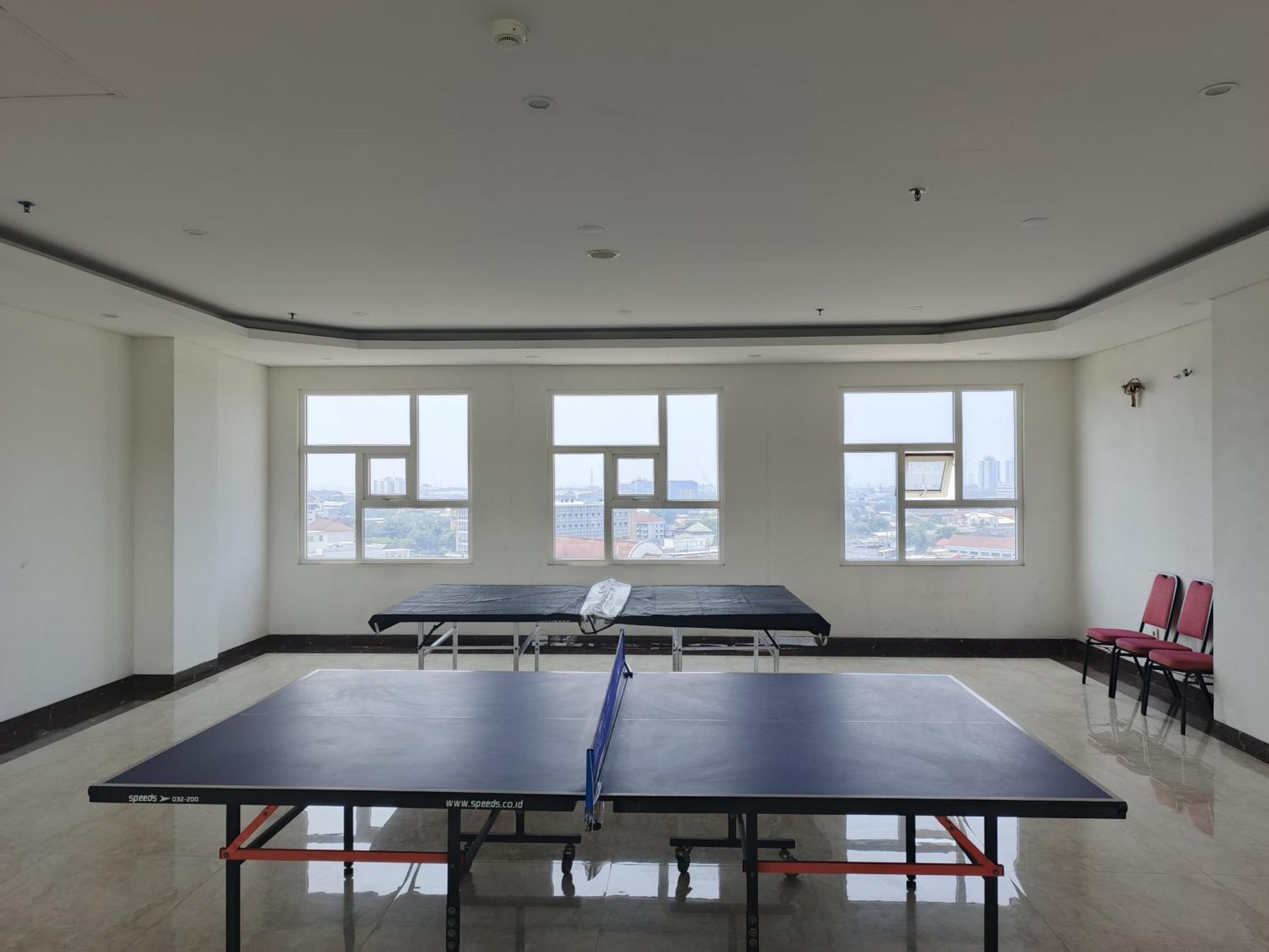 2Br Lucky Tower Residence Jakarta Old Town Top Floor Condo Eksteriør billede
