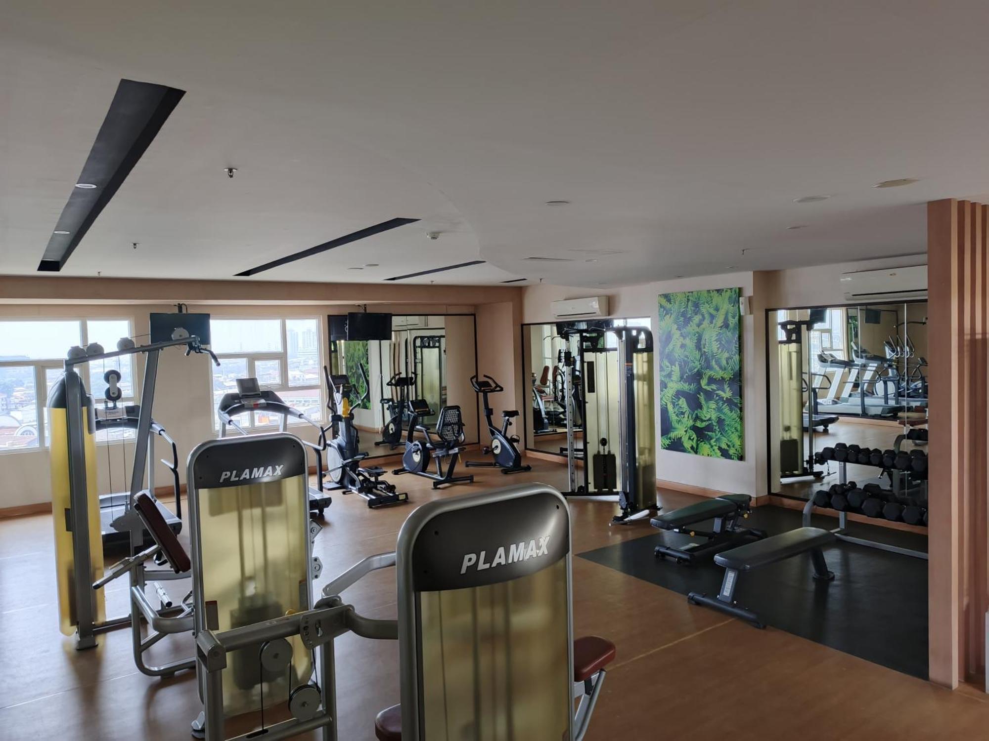 2Br Lucky Tower Residence Jakarta Old Town Top Floor Condo Eksteriør billede