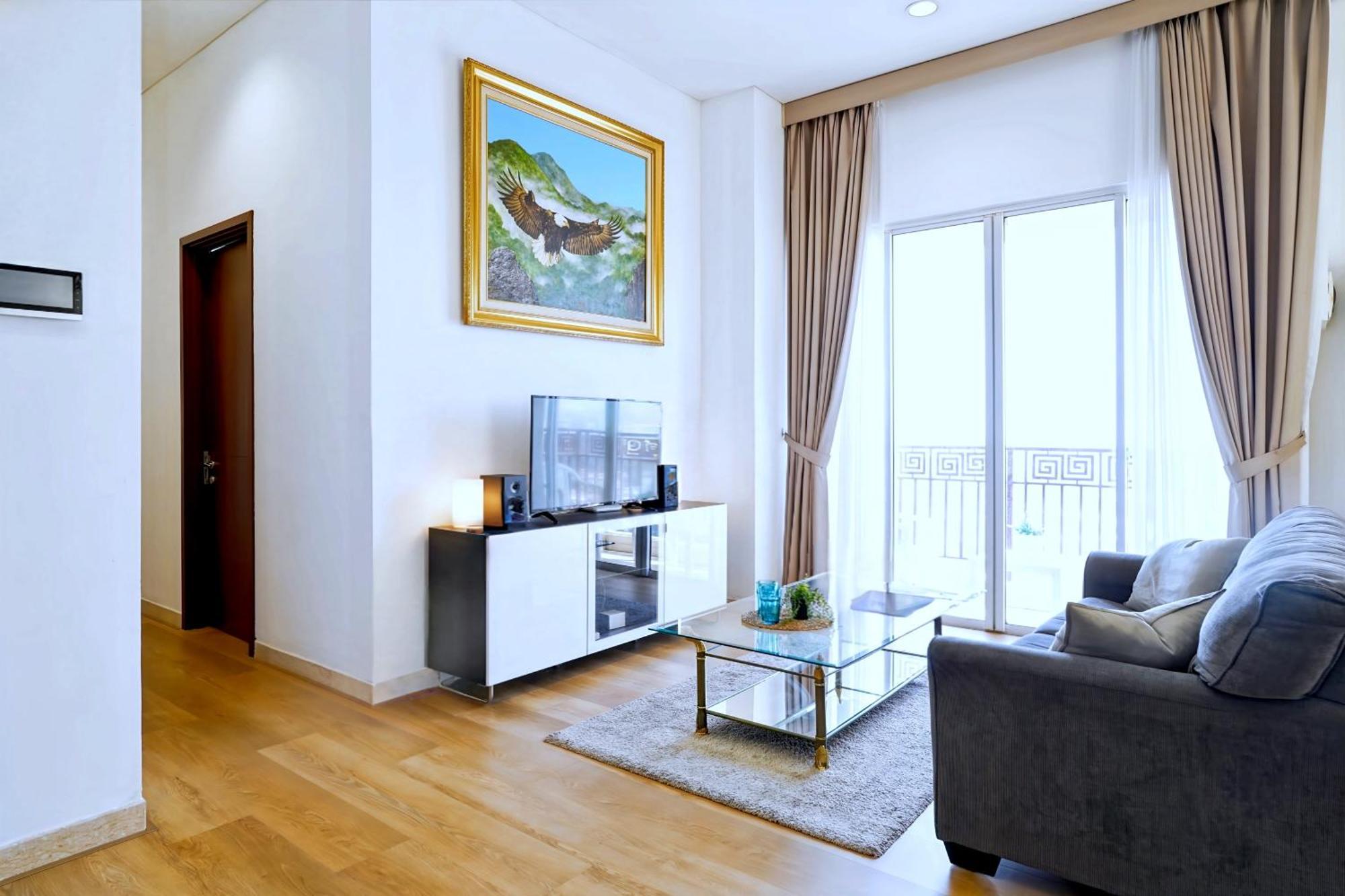 2Br Lucky Tower Residence Jakarta Old Town Top Floor Condo Eksteriør billede